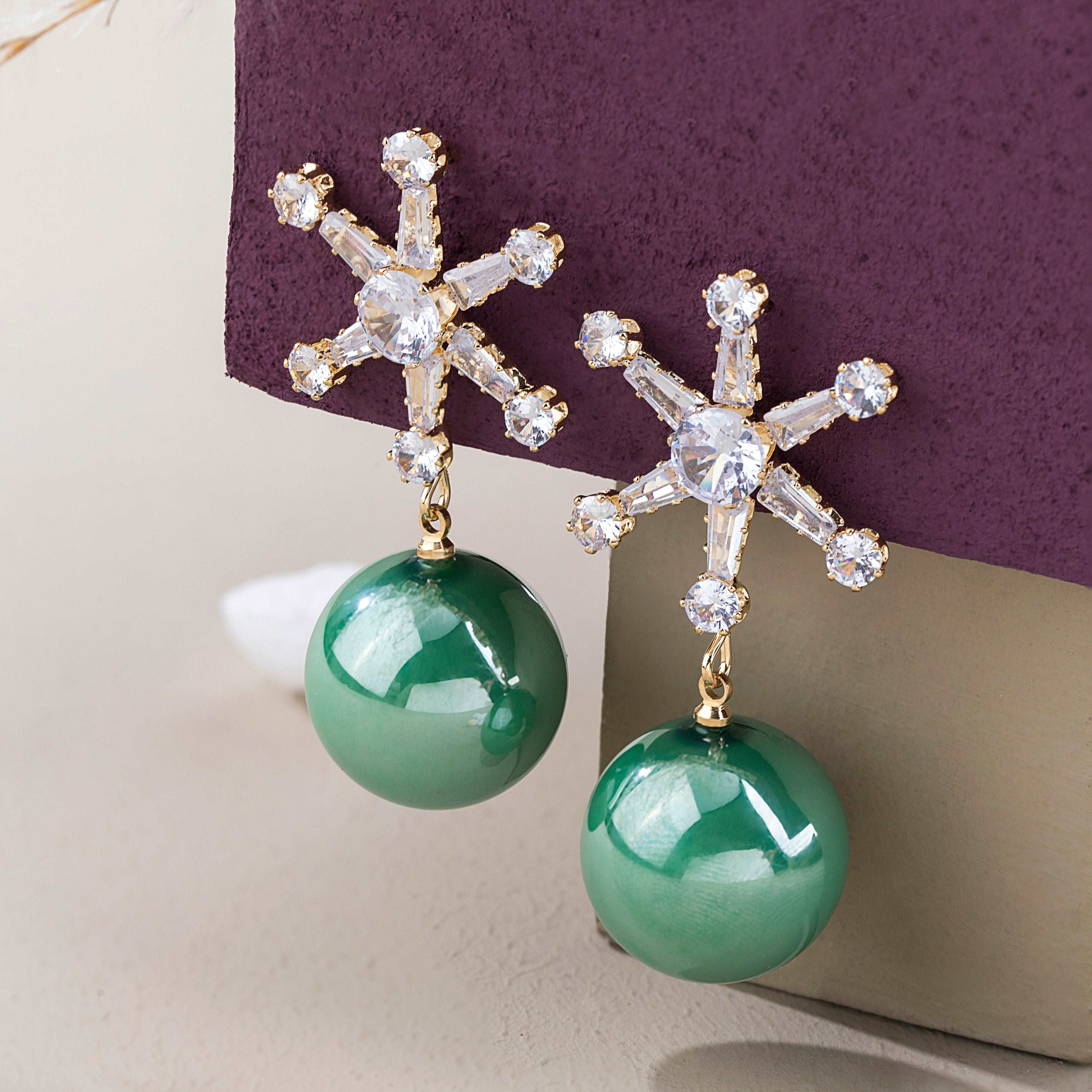 Startle Green Earrings